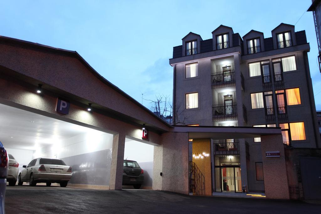 Cascade Hotel Erivan Exterior foto